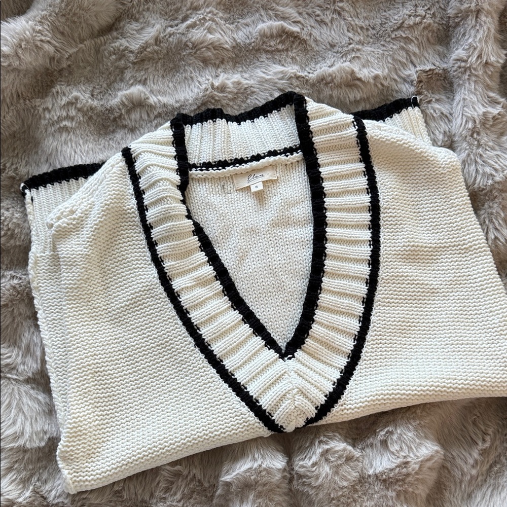 Elan V-Neck Sweater Vest in White and Black